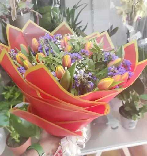 Tulipanes naranjas
